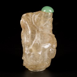 Een bergkristallen snuff bottle gedecoreerd met kalebas, China, 19e eeuw.
