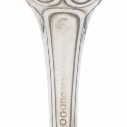 Lakstempel zilver.