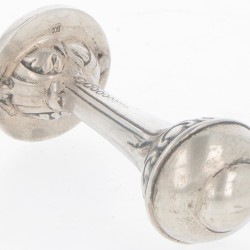 Lakstempel zilver.