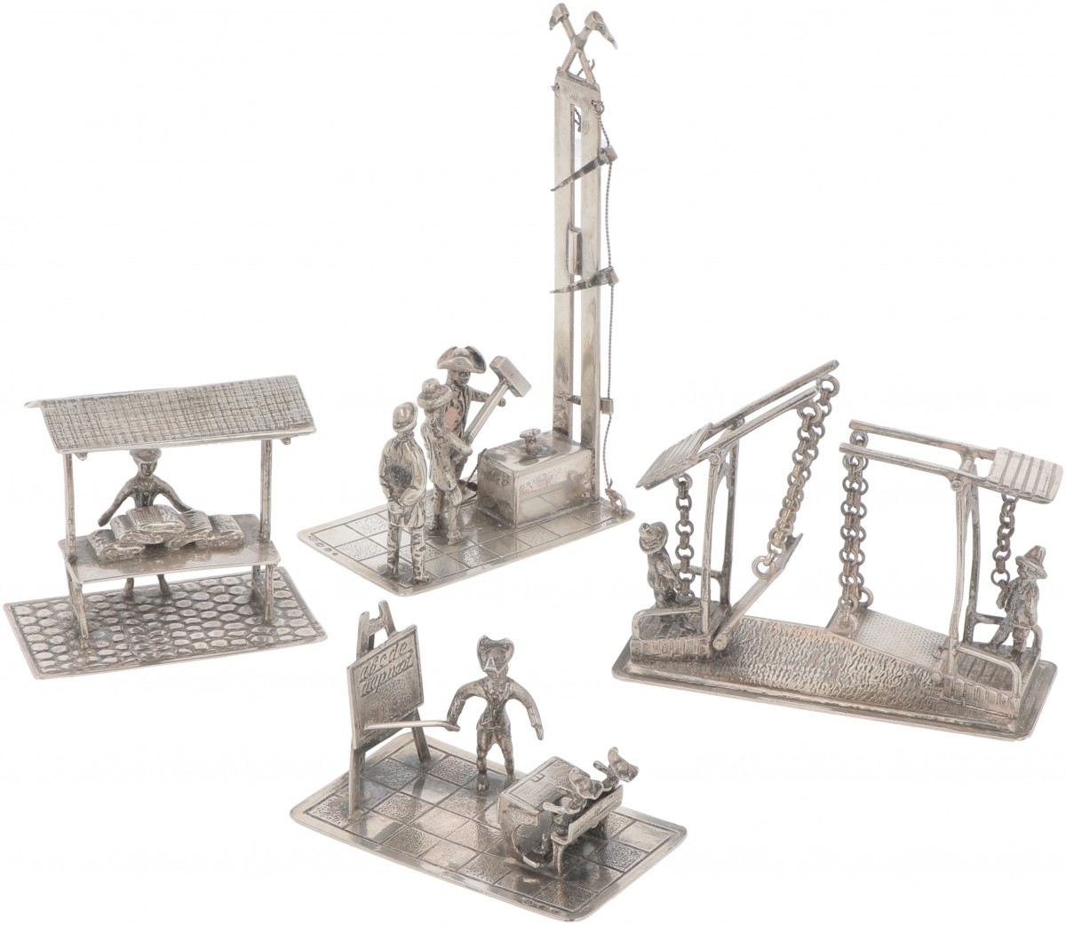 (4) delig lot miniaturen zilver.