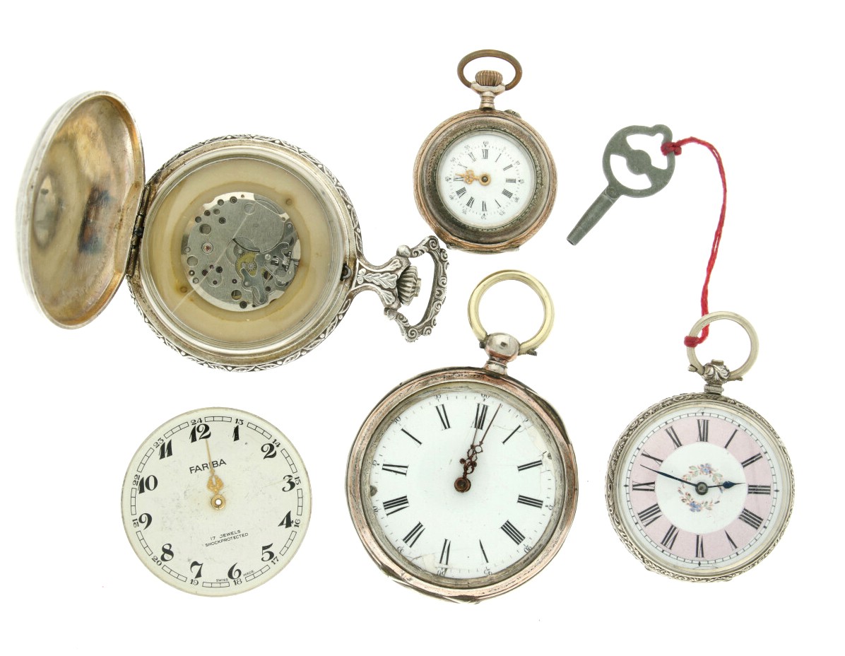 Lot (4) zakhorloges Zilver en Staal