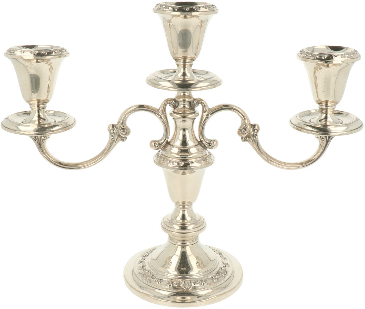 Kandelaar zilver.