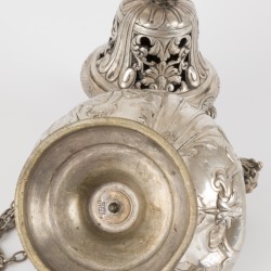 Christelijk kerkwierookvat (Thuribulum) zilver.