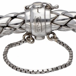 18 kt. Witgouden Chimento 'Stretch' armband met diamant op sluiting.