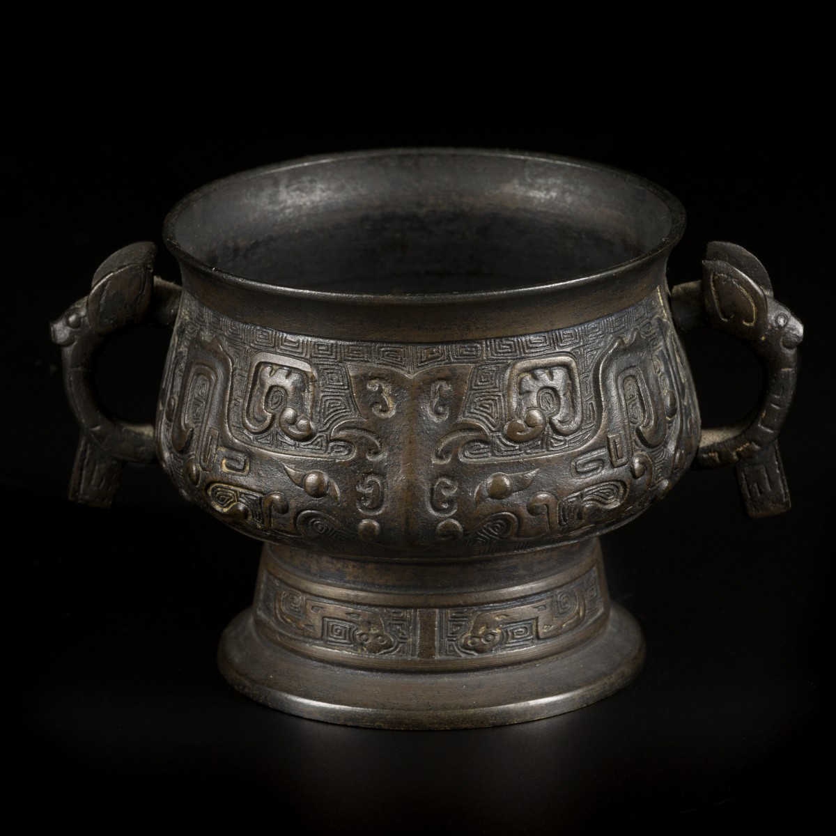 Een bronzen wierookbrander, China, 19e eeuw.