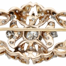 BWG 10 kt. Bicolor gouden art nouveau broche bezet met ca. 75 diamanten.