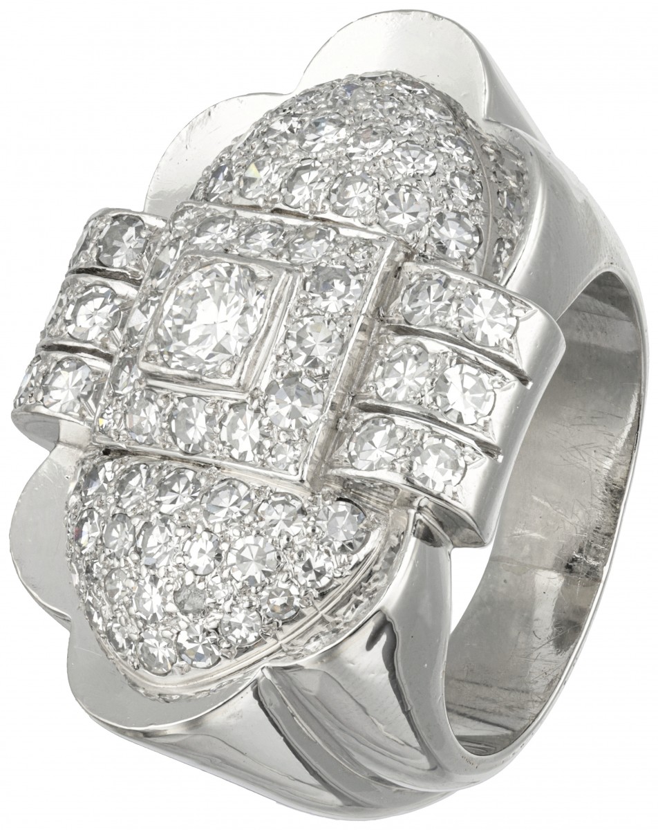 Pt 950 Platina art deco tank ring bezet met ca. 2.36 ct. diamant.