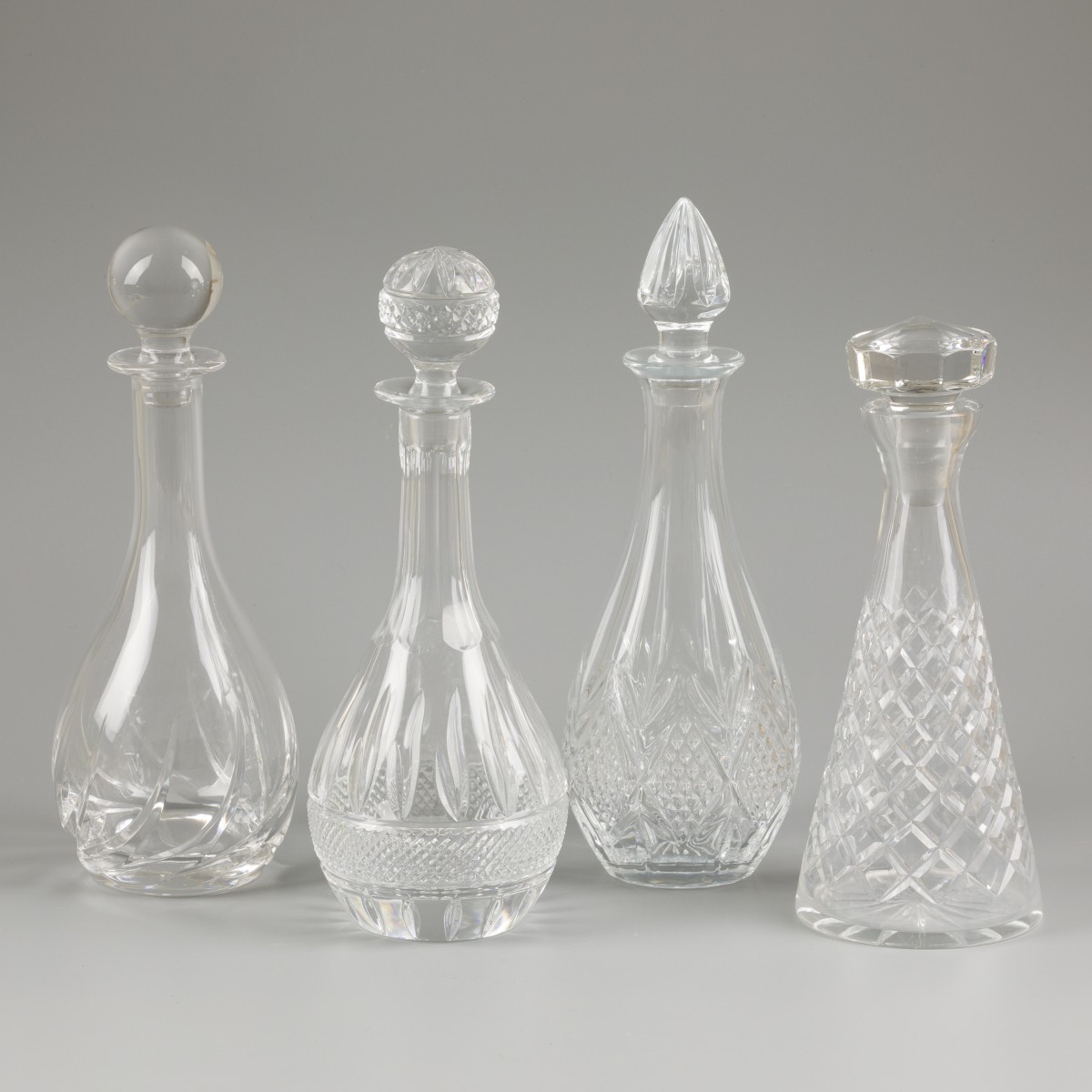 (4) delig lot karaffen / decanters