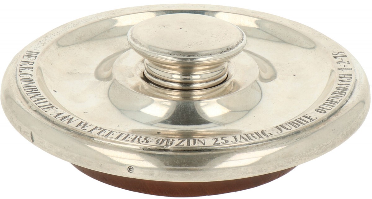 Inktpot zilver.