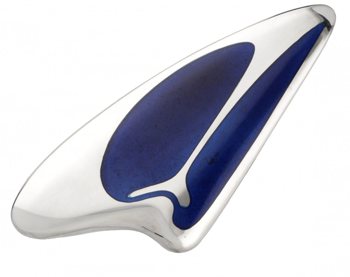 Henning Koppel voor Georg Jensen no.314 zilveren broche met blauwe emaille - 925/1000.