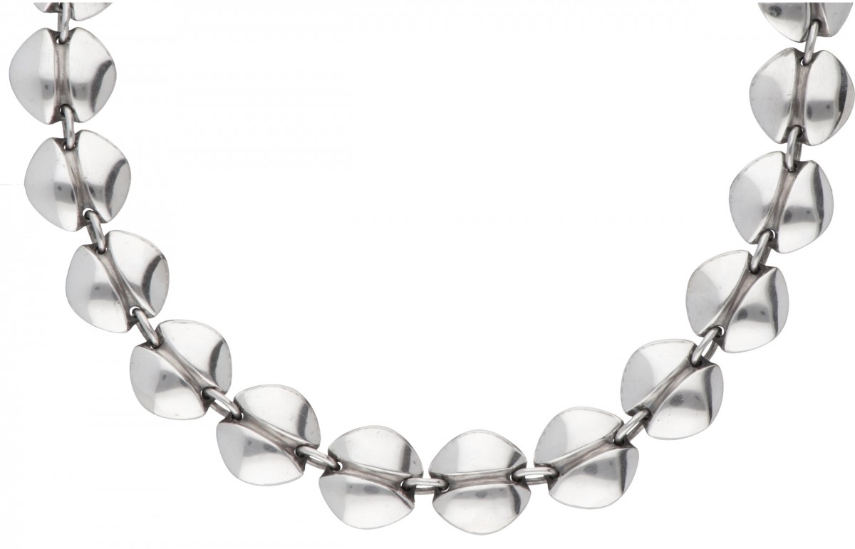 Henning Koppel voor Georg Jensen no.270 zilveren modernistisch collier - 925/1000.