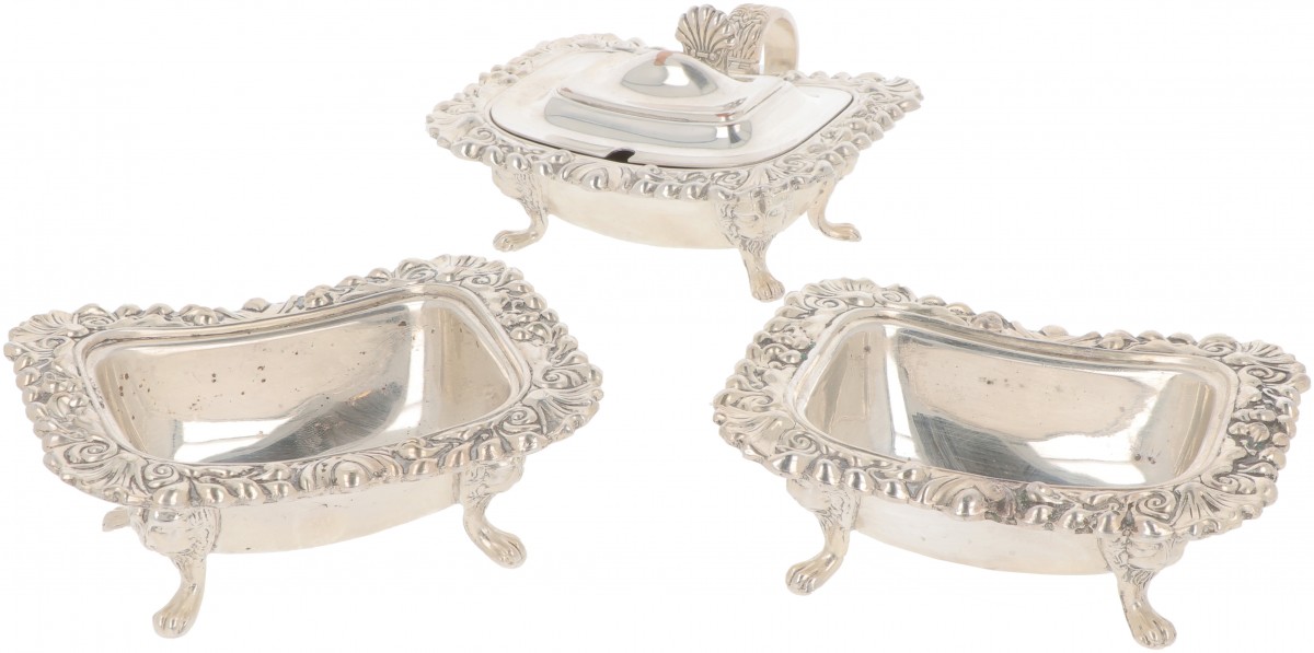 (3) delige condiment set verzilverd.