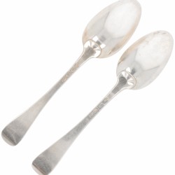 (2) delige set dinerlepels ('s-Gravenhage Hendrik de Wint I 1741-1779) zilver.
