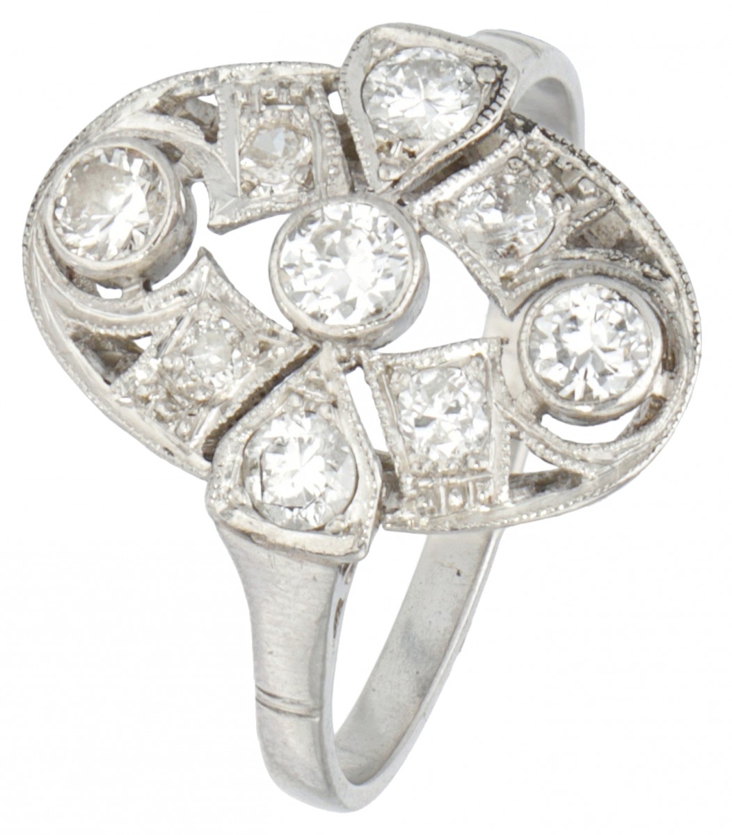 Pt 900 Platina ajour / opengewerkte art deco ring bezet met ca. 0.57 ct. diamant.