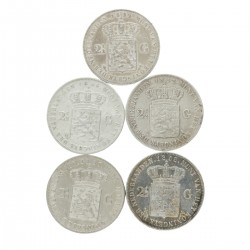 Lot (5) 2½ Gulden. Willem III. 1852 - 1859. Gemiddeld Zeer Fraai.