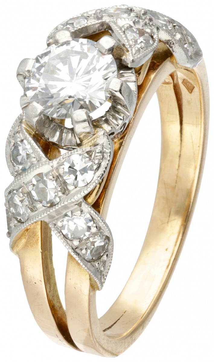 18 kt. Bicolor gouden art deco ring bezet met ca. 0.84 ct. diamant.