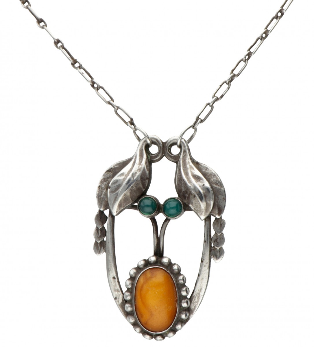 Vroeg zilveren Georg Jensen collier met no.4 art nouveau hanger bezet met barnsteen en chrysopraas - 830/1000.