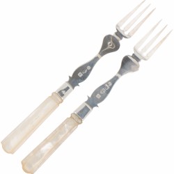 (2) delige set vleesvorkjes parelmoer / zilver.