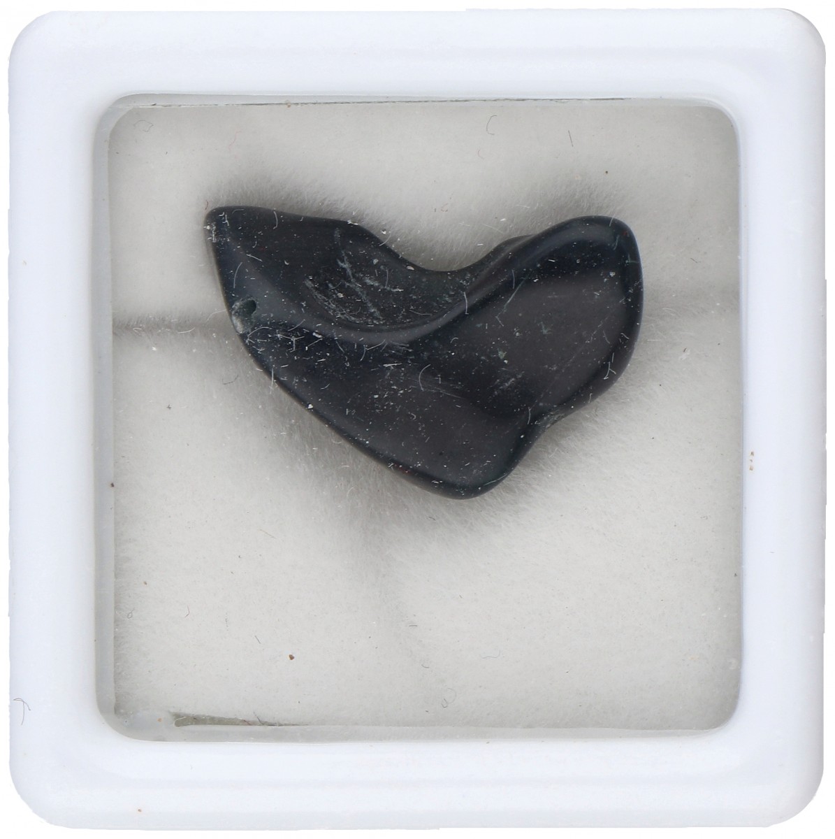 GLI-gecertificeerde ruwe natuurlijke zwarte opaal 3.900 ct.