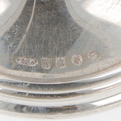 Tafelkandelaar zilver.