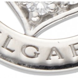 18 kt. Witgouden Bvlgari 'Tondo Heart Charm' hanger bezet met ca. 0.10 ct. diamant.