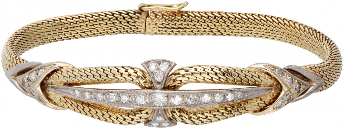 14 kt. Geelgouden antieke armband bezet met ca. 0.32 diamant.