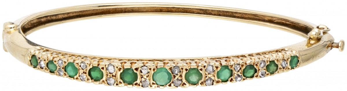 BWG 10 kt. geelgouden bangle armband bezet met diamant en chrysopraas.