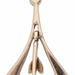 BWG 10 kt. Roségouden antieke hanger bezet met roos geslepen diamanten.