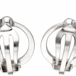 Sterling zilveren oorclips door Deense designer Hans Hansen.