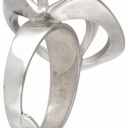 Sterling zilveren ring door Zweedse designer Theresia Hvorslev voor Alton.