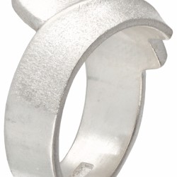 Sterling zilveren 'Electra' ring door Finse desinger Zoltan Popovits voor Lapponia.