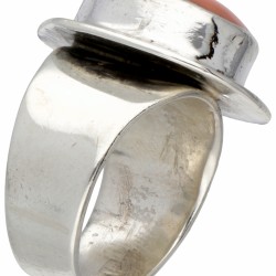 Sterling zilveren Mexicaanse ring bezet met bloedkoraal.