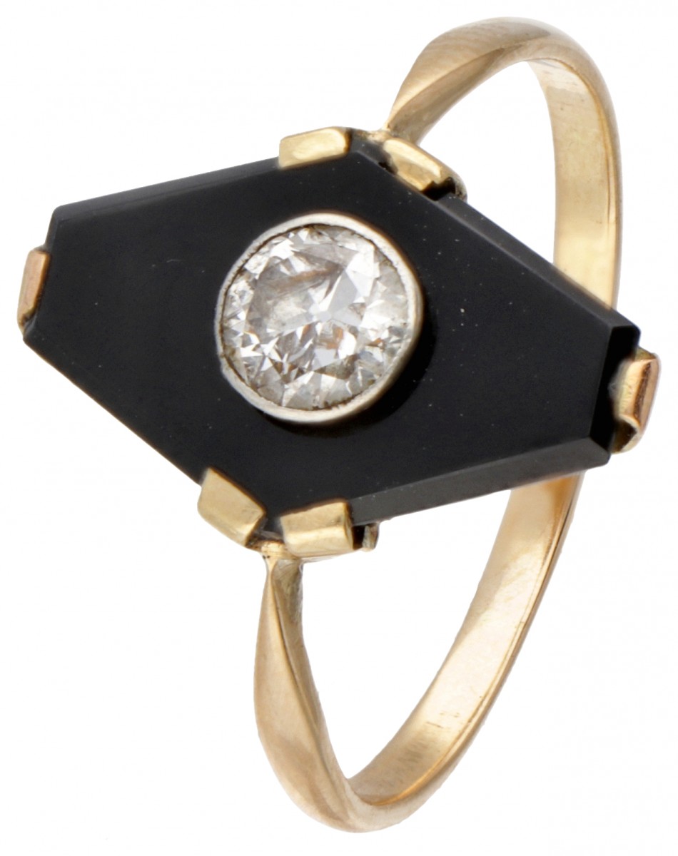 14 kt. Geelgouden art deco ring bezet met ca. 0.36 ct. diamant en onyx.