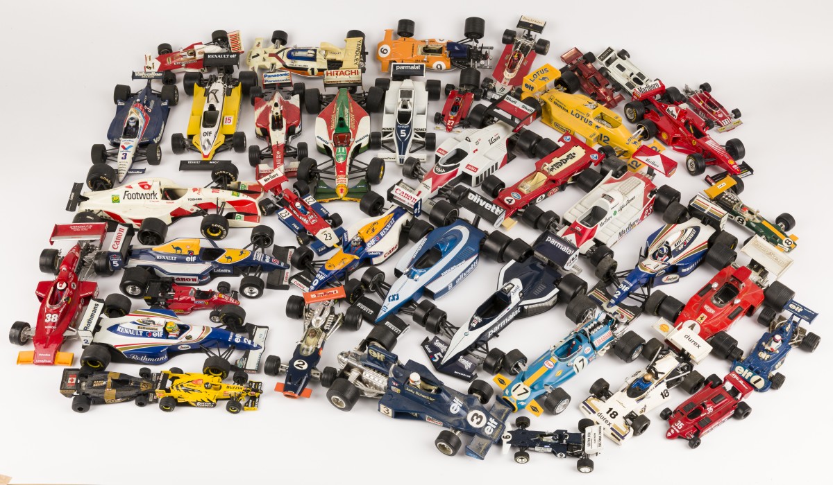 (39) delig lot Formule 1 modelauto`s