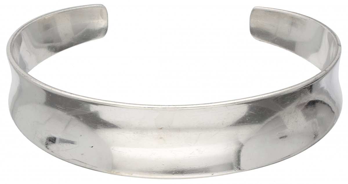 Sterling zilveren cuff armband door K.E. Palmberg voor Alton.