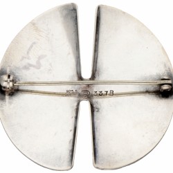 Sterling zilveren broche no.337B door Nanna Ditzel voor Georg Jensen.