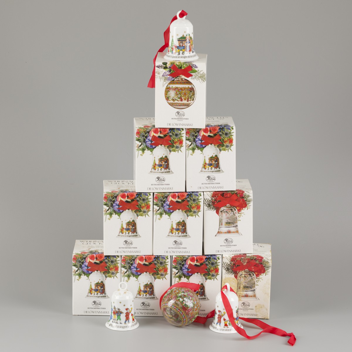 Een lot van (10) porseleinen kerstbellen. Hutschenreuther, eind 20e eeuw.