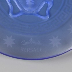 Een lot van (4) glazen kerst ornamenten gedecoreerd met een (geslepen) medusa. Rosenthal voor Versace.
