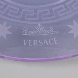 Een lot van (4) glazen kerst ornamenten gedecoreerd met een (geslepen) medusa. Rosenthal voor Versace.