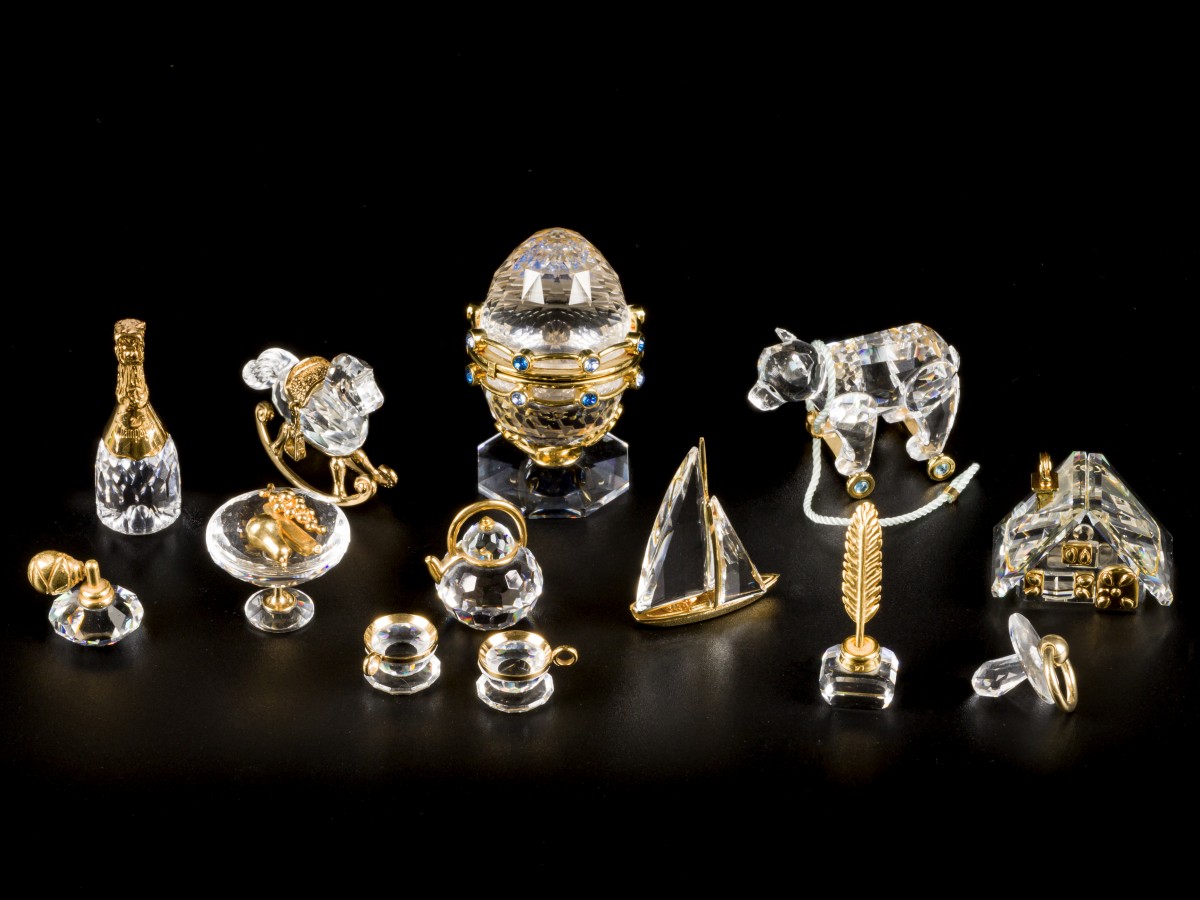 (13) delig lot Swarovski miniaturen