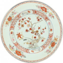 Een set van (6) porseleinen borden met floraal decor. China, Qianglong.