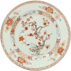 Een set van (6) porseleinen borden met floraal decor. China, Qianglong.