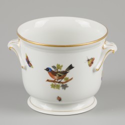 Een porseleinen cache-pot met Rotschild Bird decor. Herend, eind 20e eeuw.