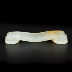 Een jade snijstukje. China, 20e eeuw.