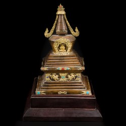 Een boeddhistische Bodhi pagode / stupa, Sino Tibetaans, 20e eeuw.