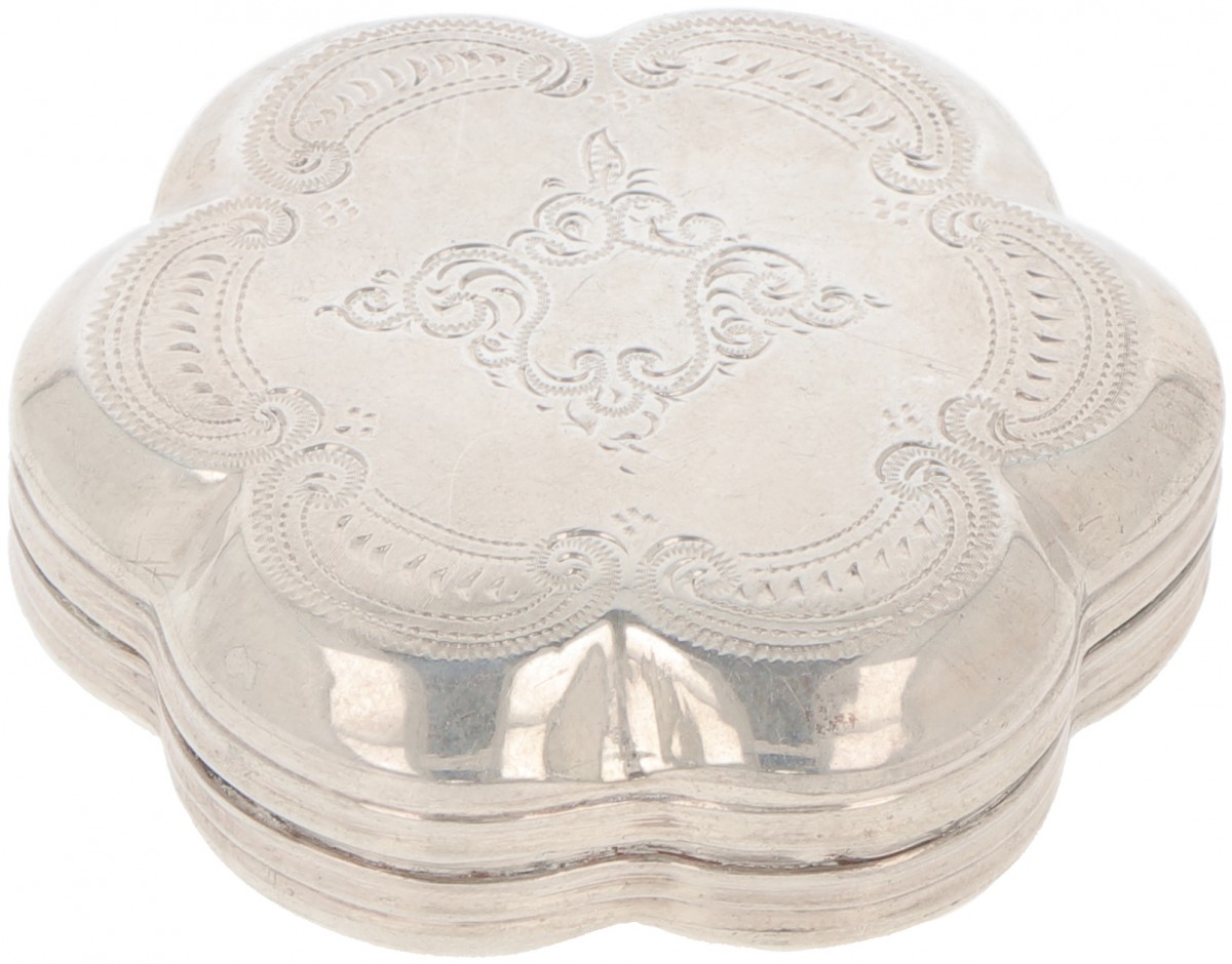 Pepermunt doosje zilver.