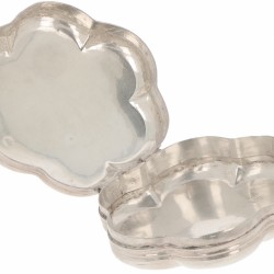 Pepermunt doosje zilver.