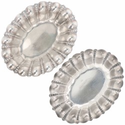 (2) delige set bonbonschaaltjes zilver.