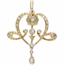 Geelgouden Art Nouveau hanger, met 73 diamanten - 14 kt.