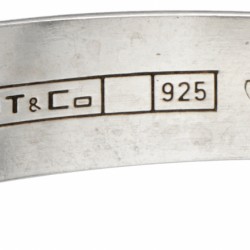 Sterling zilveren E. Granit & Co. bangle armband bezet met ca. 3.30 ct. rookkwarts.